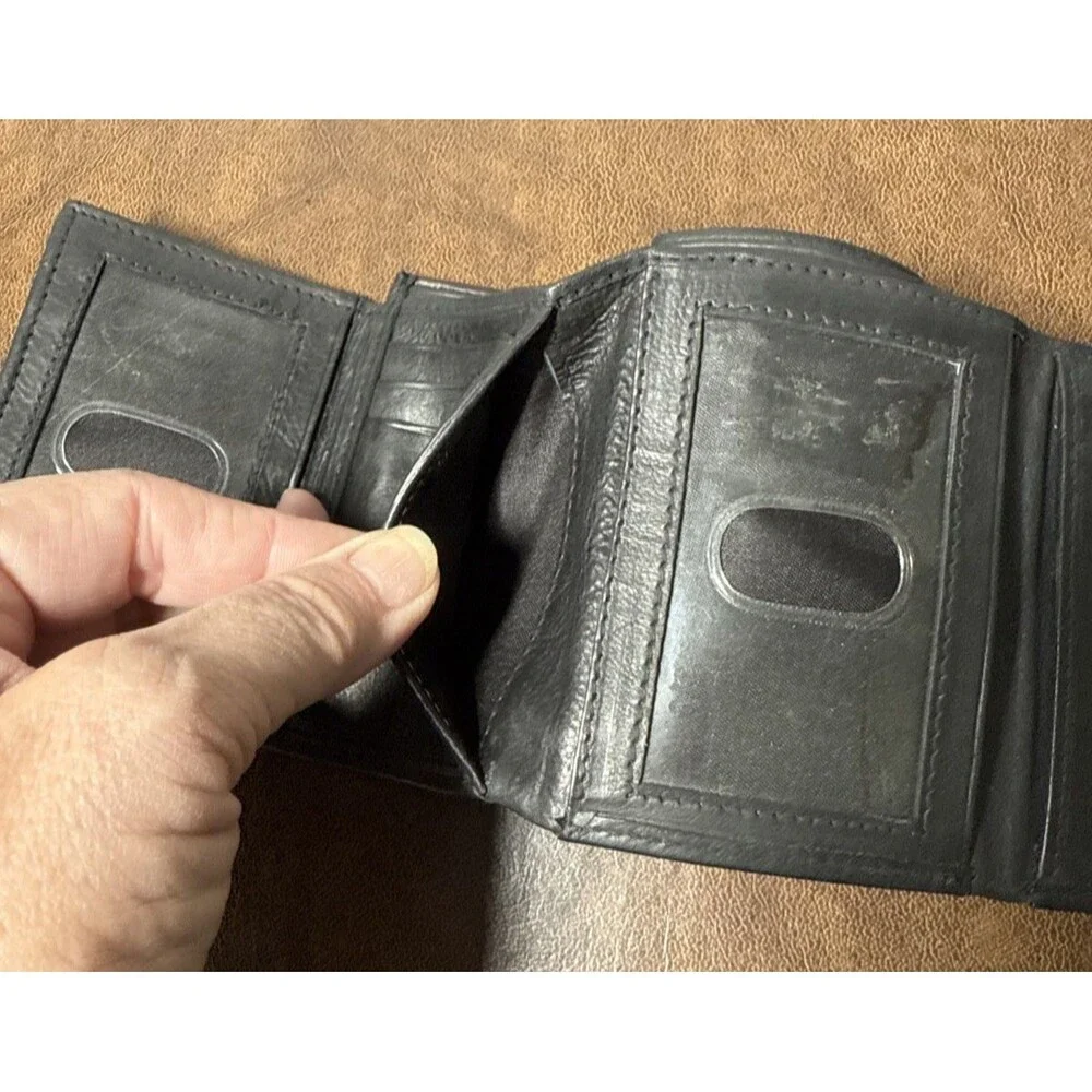 Paul & Taylor Men's Genuine Leather Trifold Wallet w/ Foldouts - Soft Supple EUC